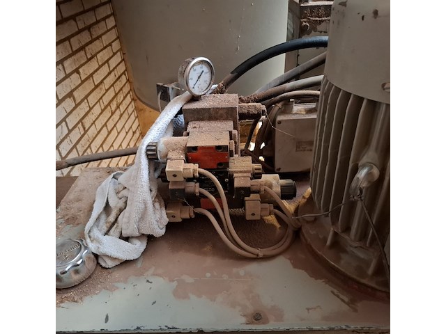 Briketpers rema, th 50r, bouwjaar 1984 - afbeelding 9 van  18