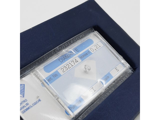 Briljant geslepen diamant, 0,21 kt si, e-f - afbeelding 3 van  9