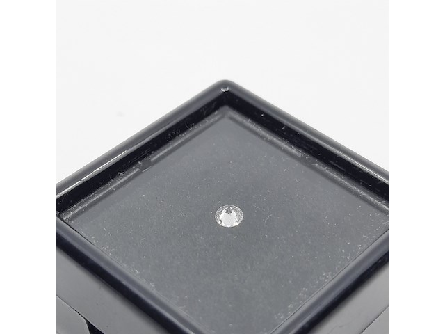 Briljant geslepen diamant, ca 0,08 karaats - afbeelding 2 van  4