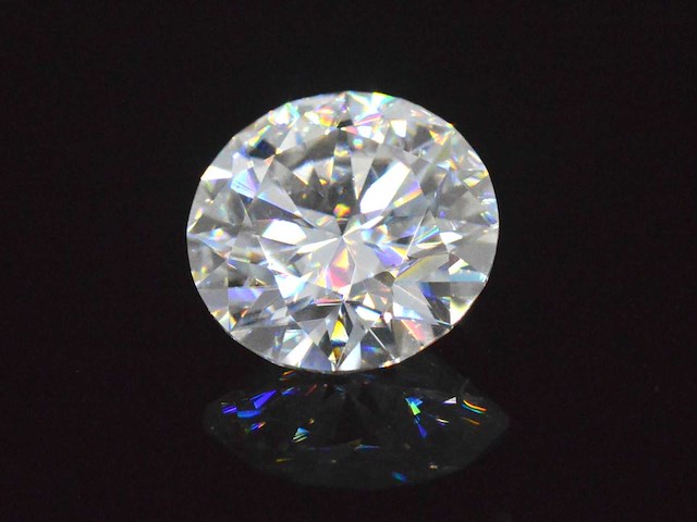 Briljant van 4.00 carat (gecertificeerd) - afbeelding 1 van  6