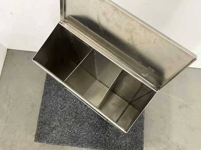 Brilliant - haarnetjes dispenser - afbeelding 1 van  5