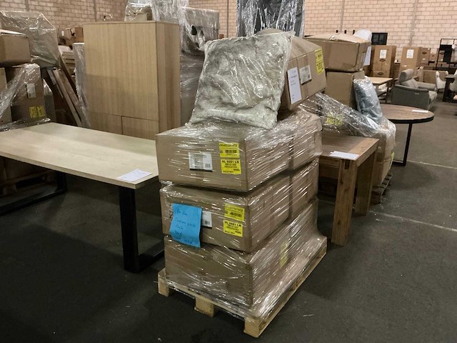 Brinker fox fur white 60x60cm sierkussen (42x) - afbeelding 1 van  4