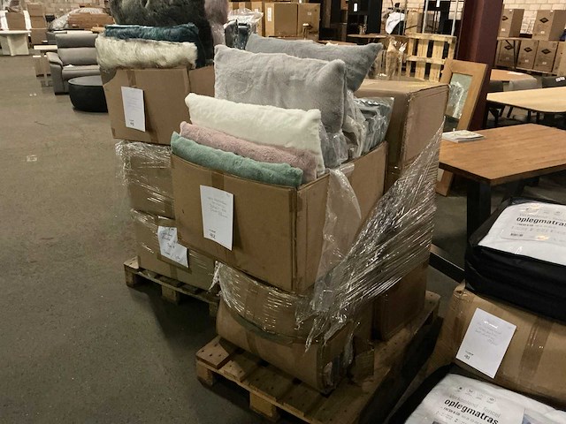 Brinker rabbit fur sierkussen (40x) - afbeelding 1 van  4