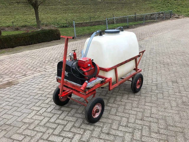 Brinkman 400 ltr spuitwagen - afbeelding 4 van  5