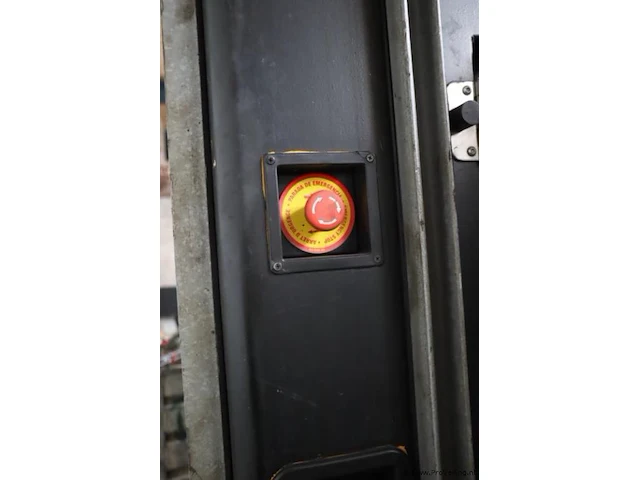 Brinkman & niemeijer bnf60 stroomaggregaat 60 kva - afbeelding 4 van  20