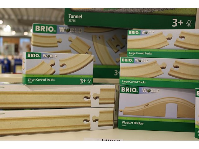 Brio uitbreidingsets w.o. tunnel, brug en switches, 10 dozen. - afbeelding 3 van  3