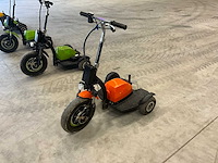 Briski elektrische step/driewieler - afbeelding 1 van  8