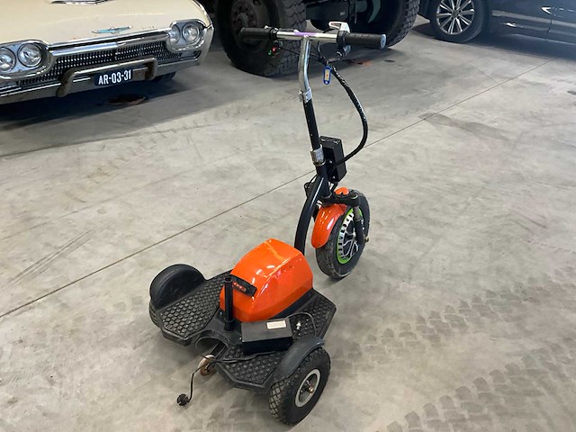 Briski elektrische step/driewieler - afbeelding 3 van  8