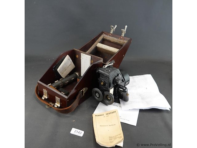 Britse militaire "mark ix" bubbelsextant, circa 1943. nr.10472 - afbeelding 1 van  5