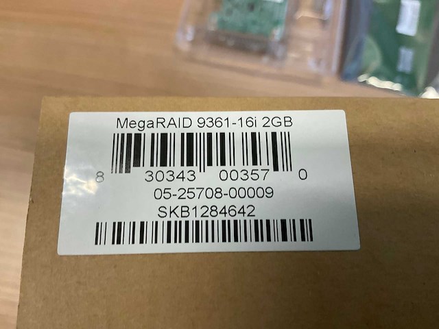 Broadcom megaraid sas storage controller - afbeelding 3 van  4