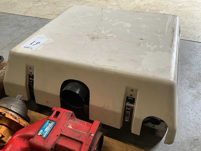 Broair 2002 hd cabine overdruk opbouw - afbeelding 3 van  3
