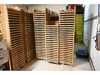 Broban broodkrat met 13 trolleys (133x) - afbeelding 1 van  3