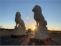 Brocante, meubelen interieur/exterieur en bronzen beelden