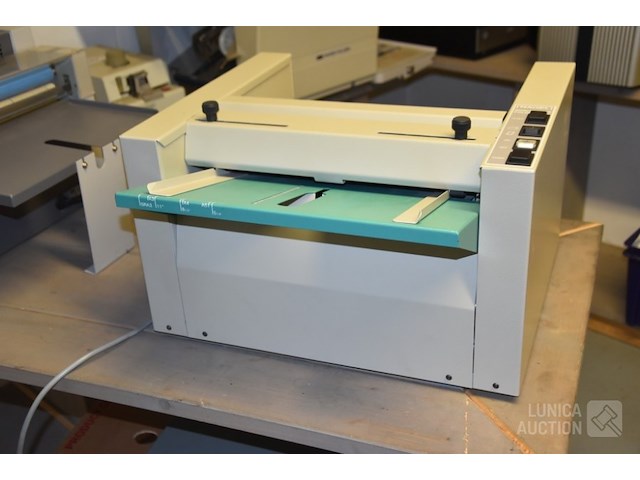 Brochuremachine - afbeelding 1 van  3