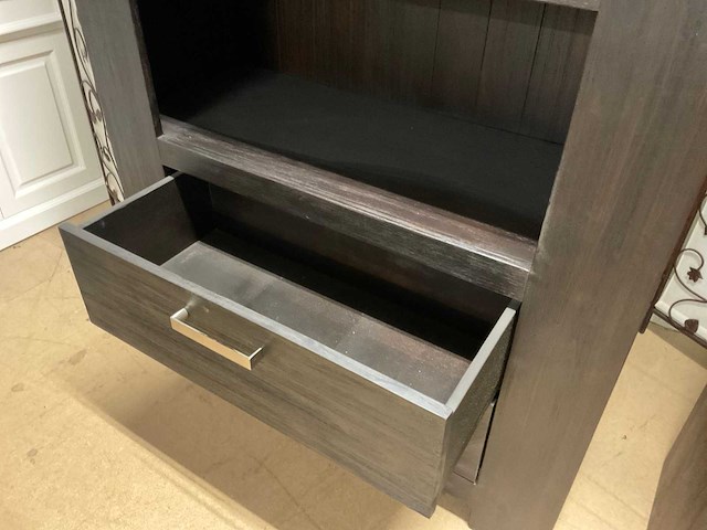 Brodwin boekenkast - afbeelding 2 van  11