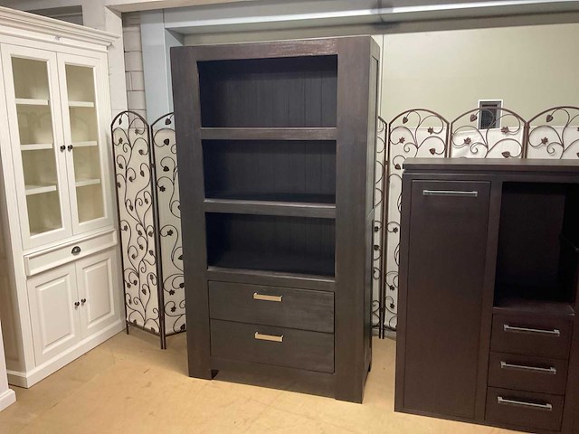 Brodwin boekenkast - afbeelding 1 van  11