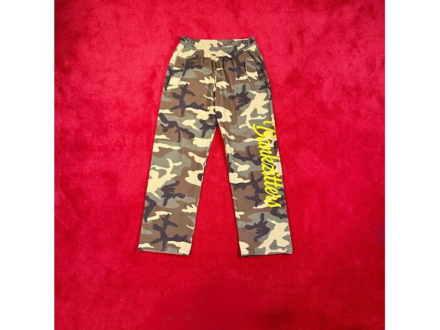 Broek bankzitters, ziggo dome world tour, camouflage, gedragen door raoul de graaf | maat 34 - afbeelding 1 van  2