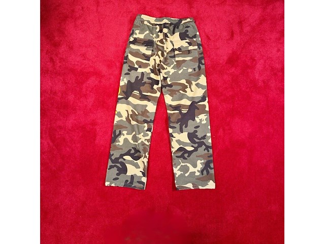 Broek bankzitters, ziggo dome world tour, camouflage, gedragen door raoul de graaf | maat 34 - afbeelding 2 van  2