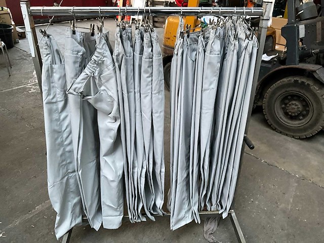 Broeken (15x) - afbeelding 2 van  4