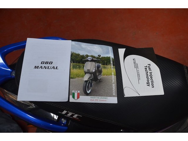 Bromfiets klasse a "jtc" new spider 25km , type jj50qt-3, variant 00, versie 03, ch.nr. llptcba02m1080076, bouwjaar 17-05-2022 met sleutel en boorddocumenten - afbeelding 3 van  20