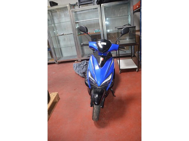 Bromfiets klasse a "jtc" new spider 25km , type jj50qt-3, variant 00, versie 03, ch.nr. llptcba02m1080076, bouwjaar 17-05-2022 met sleutel en boorddocumenten - afbeelding 4 van  20