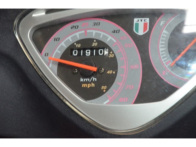 Bromfiets klasse a "jtc" new spider 25km , type jj50qt-3, variant 00, versie 03, ch.nr. llptcba02m1080076, bouwjaar 17-05-2022 met sleutel en boorddocumenten - afbeelding 17 van  20