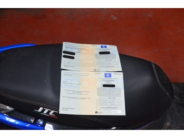 Bromfiets klasse a "jtc" new spider 25km , type jj50qt-3, variant 00, versie 03, ch.nr. llptcba02m1080076, bouwjaar 17-05-2022 met sleutel en boorddocumenten - afbeelding 19 van  20