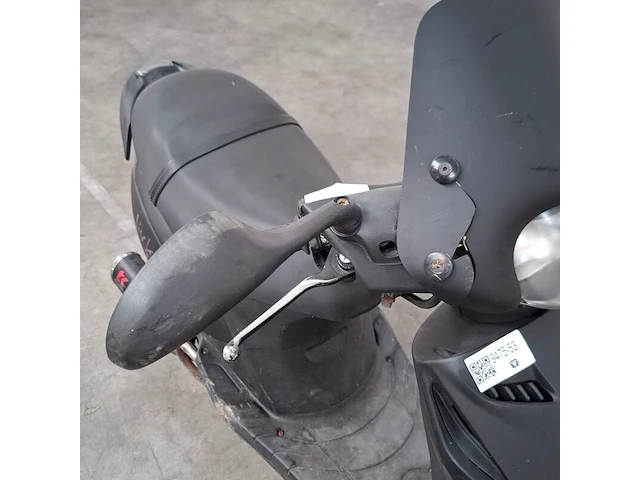 Bromfiets, piaggio, zip, 2009 - afbeelding 10 van  19