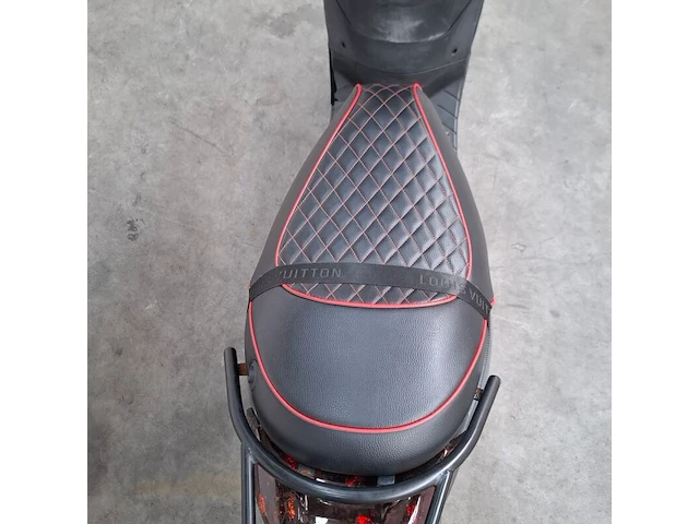 Bromfiets, piaggio, zip, 2019 - afbeelding 2 van  21