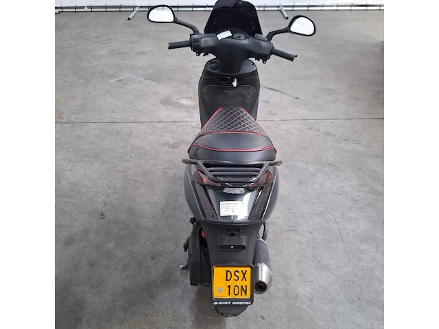 Bromfiets, piaggio, zip, 2019 - afbeelding 14 van  21