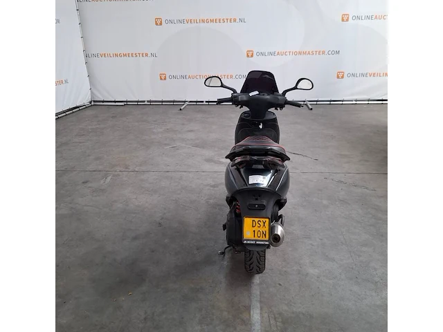 Bromfiets, piaggio, zip, 2019 - afbeelding 20 van  21