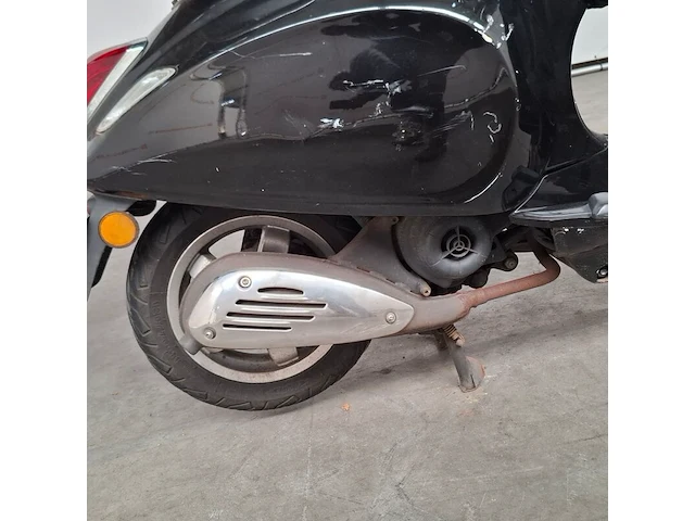 Bromfiets, vespa, primavera 4t, 2017 - afbeelding 5 van  25