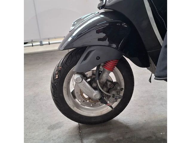 Bromfiets, vespa, primavera 4t, 2017 - afbeelding 7 van  25