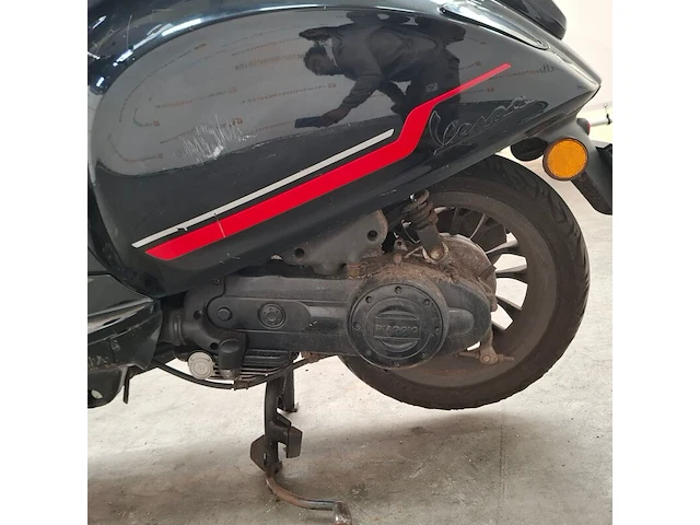 Bromfiets, vespa, snorscooter, 2022 - afbeelding 10 van  19