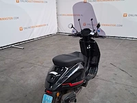 Bromfiets, vespa, snorscooter, 2022 - afbeelding 18 van  19