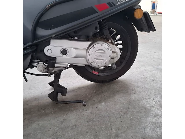 Bromfiets, vespa, sprint 50, 2018 - afbeelding 8 van  18