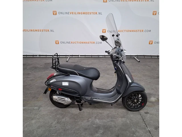 Bromfiets, vespa, sprint 50, 2018 - afbeelding 1 van  18