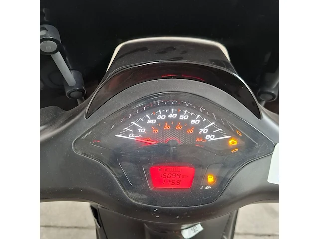 Bromfiets, vespa, sprint 50, 2019 - afbeelding 2 van  18