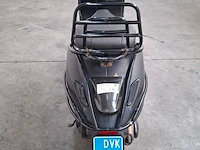 Bromfiets, vespa, sprint 50, 2019 - afbeelding 10 van  18