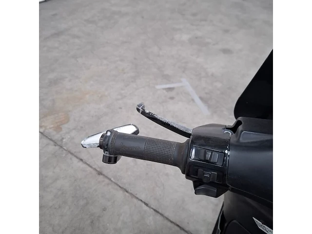 Bromfiets, vespa, sprint 50, 2019 - afbeelding 17 van  18