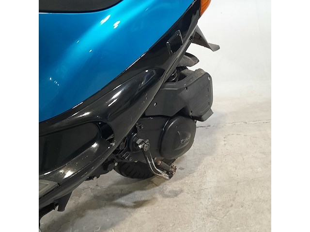 Bromfiets/snorfiets, piaggio, zip - afbeelding 8 van  17