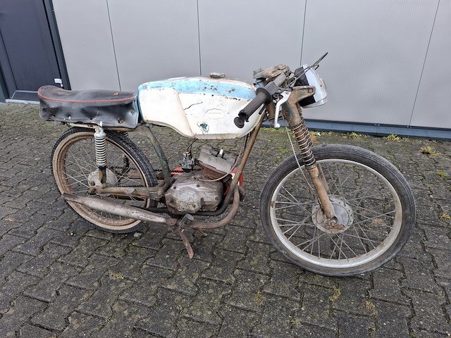 Brommer, merk en type onbekend - afbeelding 1 van  16