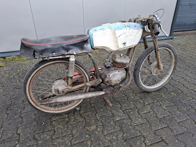 Brommer, merk en type onbekend - afbeelding 2 van  16