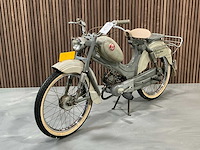 Brommers uit privécollectie louwe post, en diverse motoren en onderdelen