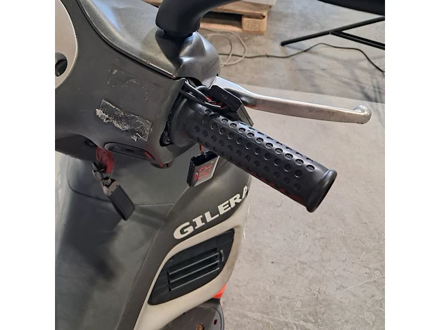 Bromscooter, gilera, runner, 2000 - afbeelding 23 van  23