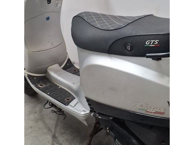 Bromscooter, gts, toscana, 2022 - afbeelding 17 van  38
