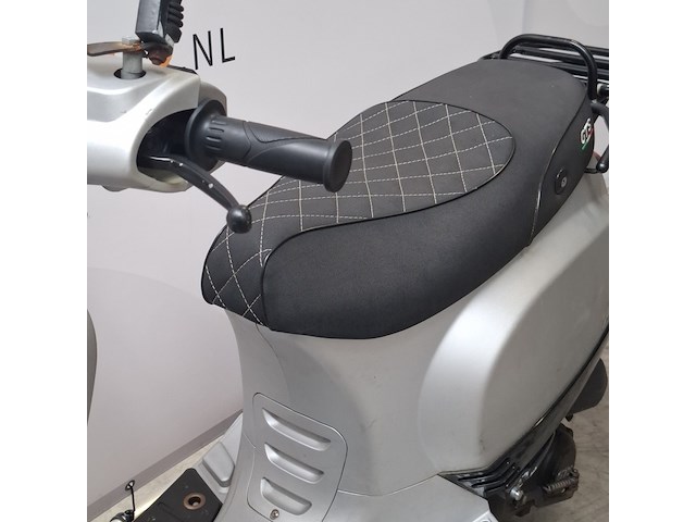 Bromscooter, gts, toscana, 2022 - afbeelding 27 van  38