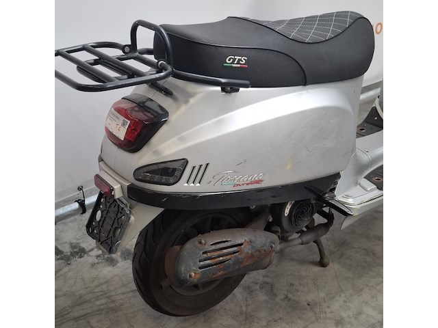 Bromscooter, gts, toscana, 2022 - afbeelding 33 van  38