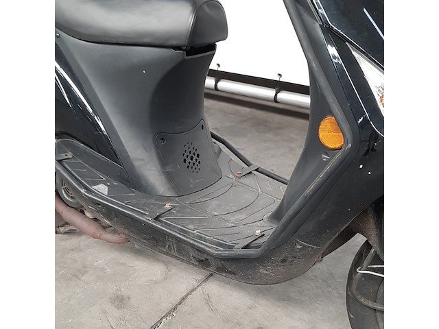 Bromscooter, la souris, city, 2024 - afbeelding 25 van  26