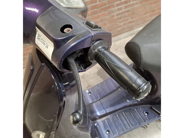 Bromscooter, la souris, sourini, 2019 - afbeelding 21 van  77